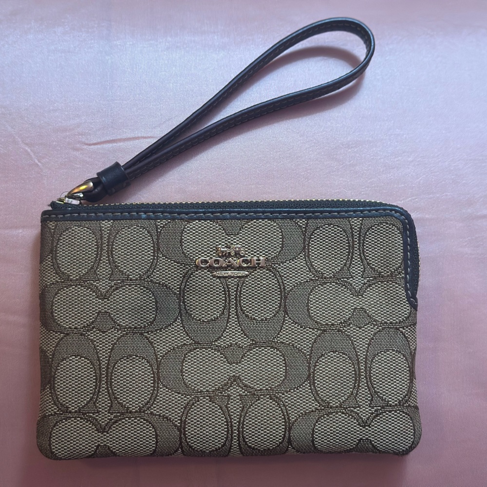 Coach Corner Zip Wristlet